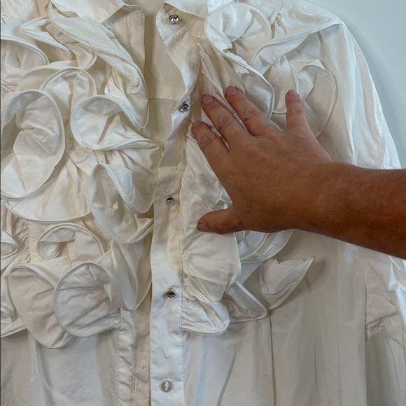 Perry Ellis White Ruffle Button-Up Blouse with Ruffle Cuffs. Vintage - Picture 8 of 10